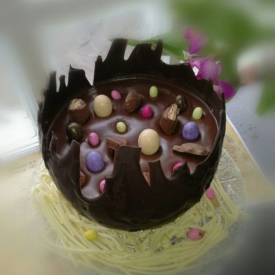 GÂTEAU KINDER BUENO DE PÂQUES