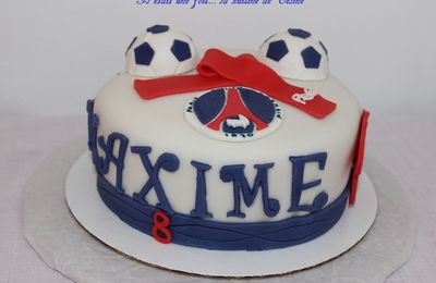 Gateau 3d Foot PSG { pâte à sucre }