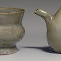 Two rare small Guan-type vessels, Song-Yuan dynasty, 13th-14th century