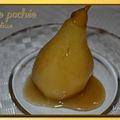 Poire pochée, sauce à la réglisse