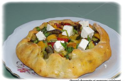 TARTE RUSTIQUE COURGETTE, POIVRONS ET AUBERGINE