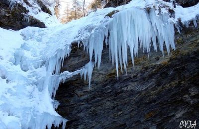 Les Alpes , sous la glace