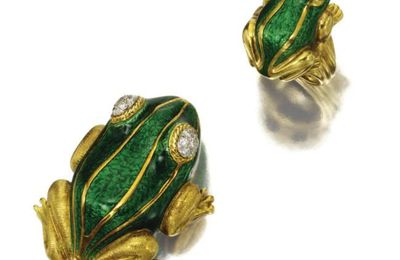 18 karat gold, enamel and diamond 'frog' brooch and ring, David Webb