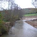 PENDANT LES FORTES PLUIES, LA RIVIERE VAREZE A DETOURNE LE COURT DE SON LIT... IMPRESSIONNANT...