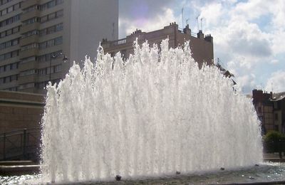 La fontaine du quai Dujardin à Rennes le 30 août 2003 (2)