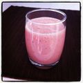 Smoothie onctueux fraise et banane légérement vanillé