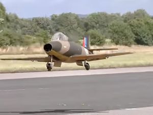 Le Gloster 28/39, un des premiers jet anglais.