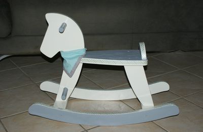 Cheval à bascule customisé