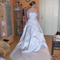 deuxieme essayage de la robe de mariée