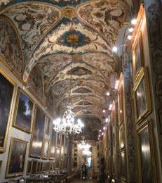 Pigna - Entre les places de Venise et de Minerve (22/23). Le palais et la Galerie Doria Pamphili.