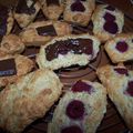 Petits gateaux amande - framboise - chocolat