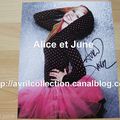 Black Star Product - Photo Promotionnelle signée par Avril Lavigne 