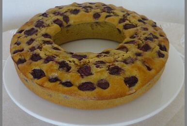 Cake au yaourt Cerises et amandes