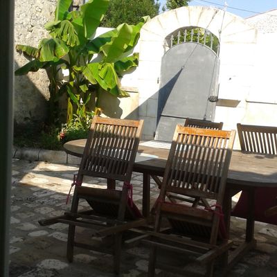 PHOTOS DE LA MAISON D'HOTES LA MESONNETTA PRES DE SAINTES 