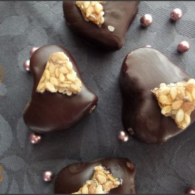 Coeurs de ganache choco-cannelle et sésames