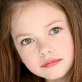 Mackenzie Foy & Kellan Lutz parle de Kristen