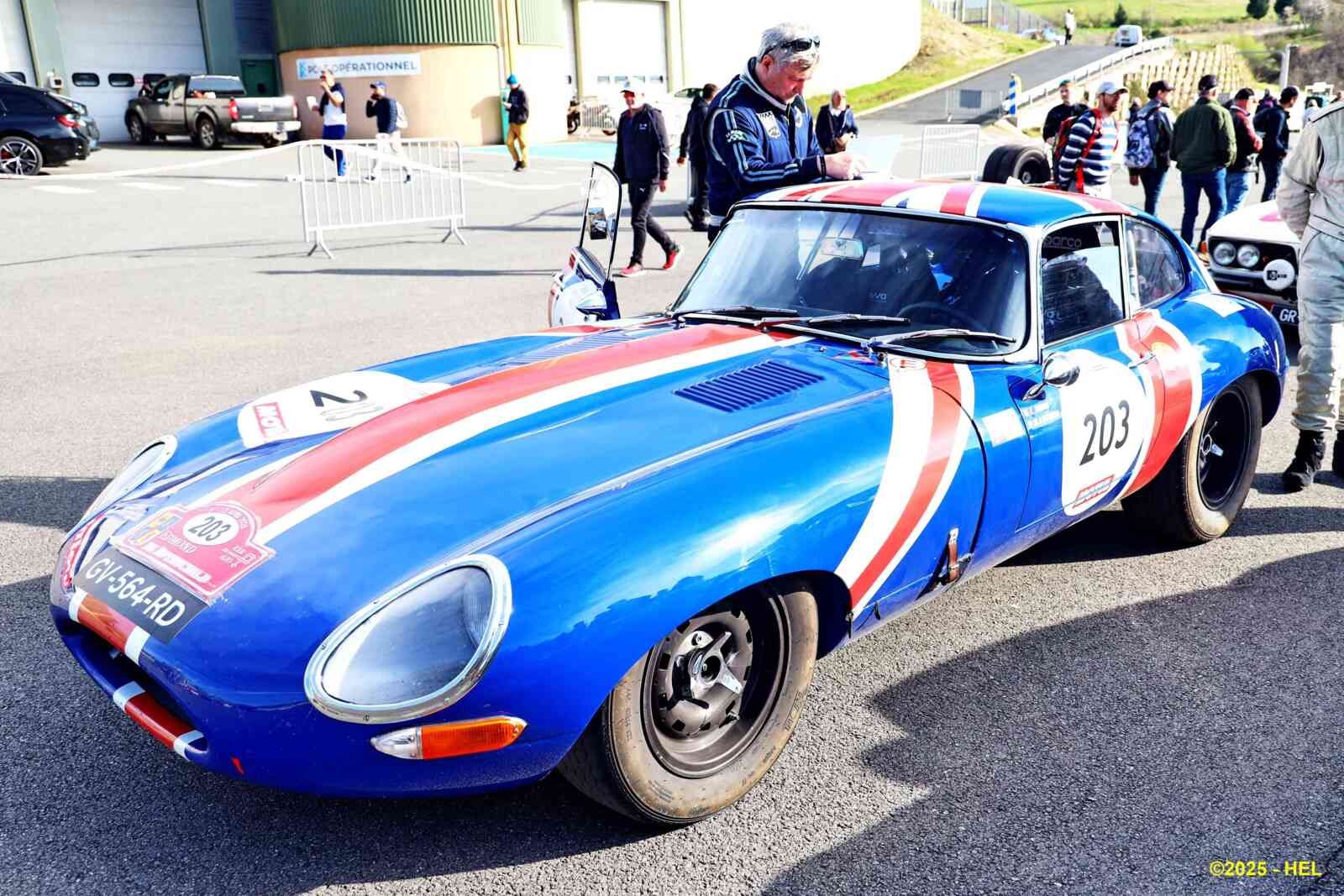 Jaguar E 3.8L coupe_14 - 1961 [UK] HL_GF