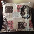 Coussin kitch suite (2/5)