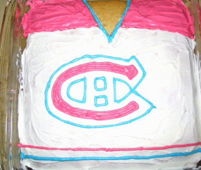 Maillot du Canadiens...les séries continuent...génoise sans oeufs ni lait!