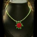 Collier bouton de fleur