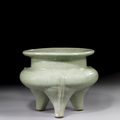 Brûle-parfum tripode en grès émaillé céladon, Chine, XVIIème siècle