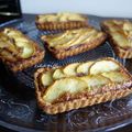 TARTELETTES AUX POMMES REINETTES ET CREME AMANDINE