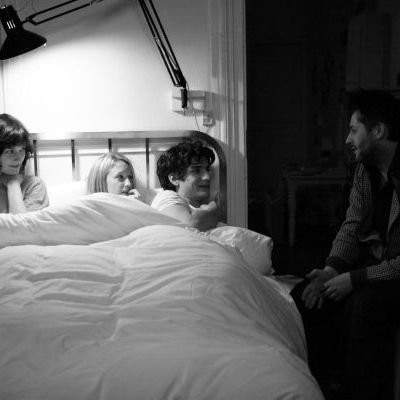 "Aime moi moins mais aime moi longtemps..."