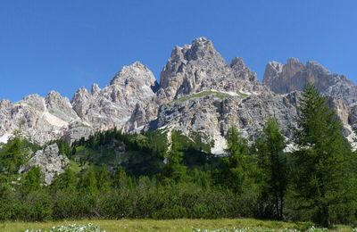 ITALIE : LE MASSIF DES DOLOMITES