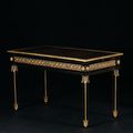 Table-bureau par Philippe-Claude Montigny (1734-26 juin 1800). Paris, époque Louis XVI, vers 1780