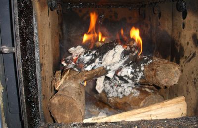 comment allumer une chaudière bois rapidement avec la méthode du Topdown