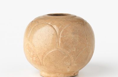Jar, Five Dynasties, 10th century
