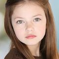 MACKENZIE FOY : BIOGRAPHIE