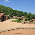 Le Village 18ème.*