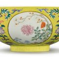 A yellow-ground famille-rose 'medallion' bowl, Daoguang seal mark and period (1821-1850)