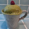 Mug cake chocolat blanc, Matcha & framboises