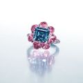 Superb coloured diamond ring, Moussaieff