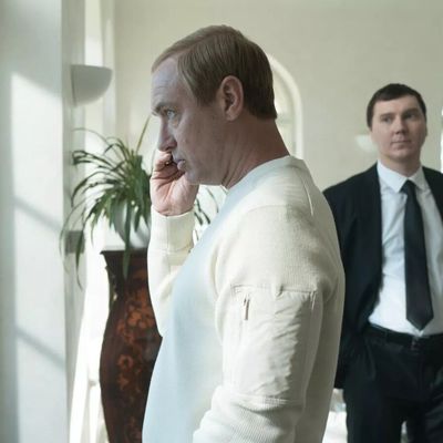 [CRITIQUE] "Le Mage du Kremlin »  : " Le Prince " de Machiavel version XXIème siècle.