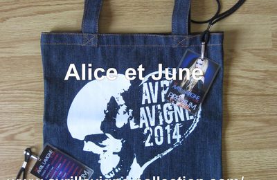 The Avril Lavigne Tour Product - Pack VIP japonais (2014)