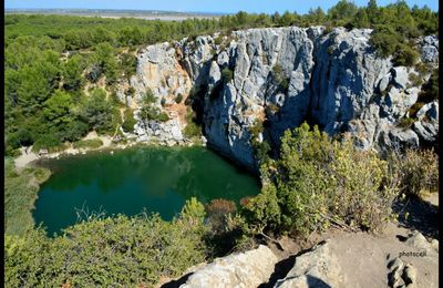 Goufre de l'oeil doux ( massif de la Clape)