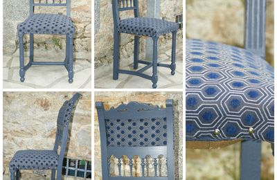 La chaise bleue-grise