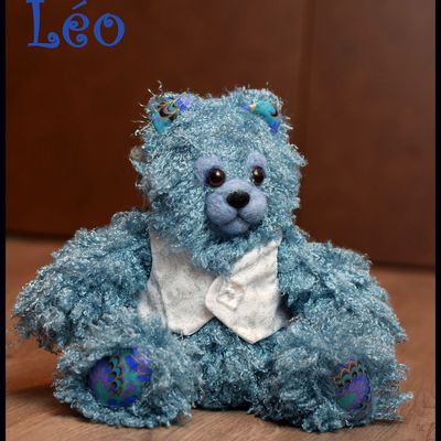  Léo l'ours qui se prenait pour un lion