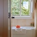 Cómo dar un aire fresco a tu cuarto de baño sin grandes inversiones