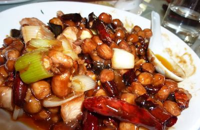 LE POULET DES CHAMPIONS -- Kung Pao Chicken - Gongbao Jiding(宫爆鸡丁)