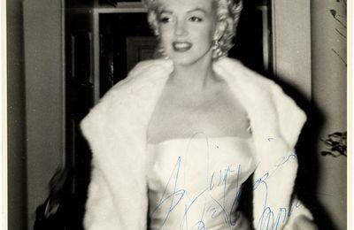 20/02/2016, HERITAGE, Entertainment & Music Memorabilia Signature - Lots