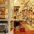 La Louve, c’est 35 000 trésors imprimés, sourire du libraire en prime