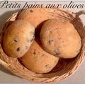 Petits pains aux olives noires 