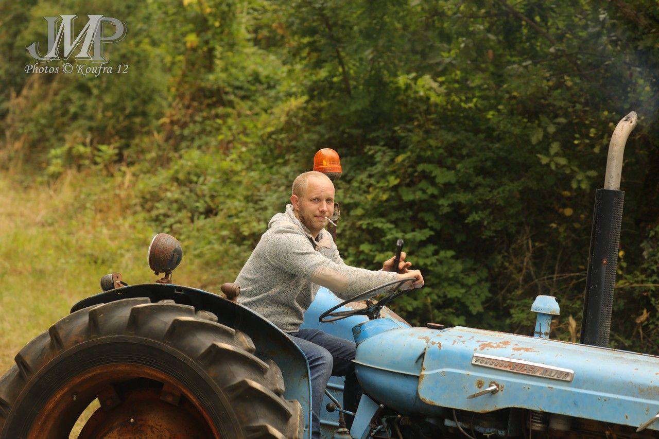 007 - Tracteur Ford :