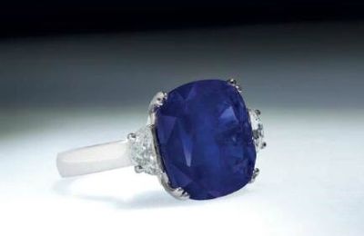 An important 14.55 carats Kashmir cushion-shaped sapphire and diamond ring