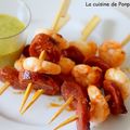 Brochette de scampis et chorizo à la sauce verte