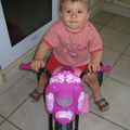 Mathias futur motard comme papa !!!! en tout cas